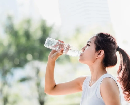 Bevi acqua a sufficienza? Ecco i segnali tipici della disidratazione
